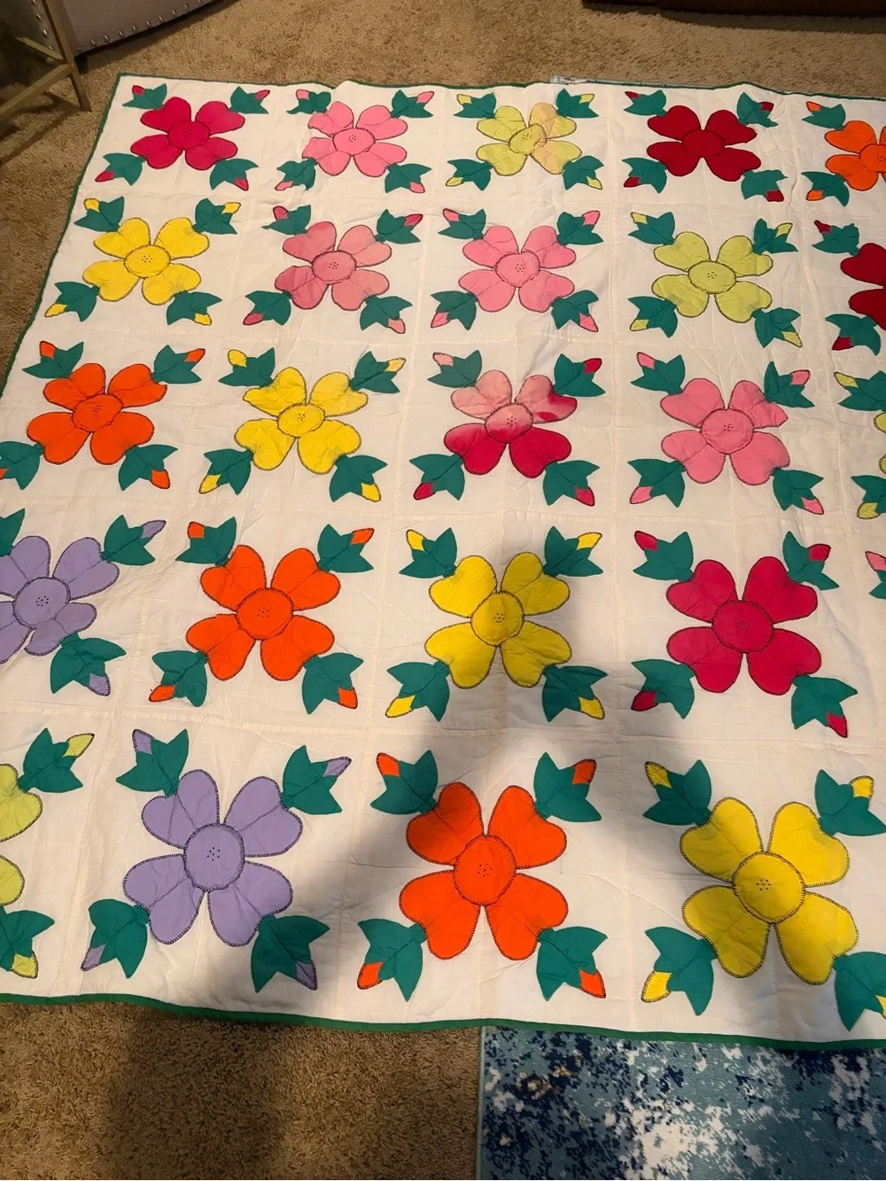 Hand Stitched Vintage Rose of Sharon Quilt. 80 x 80